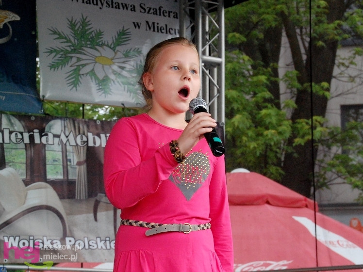 Powiatowy Festyn Rodzinny w Mielcu - część 2