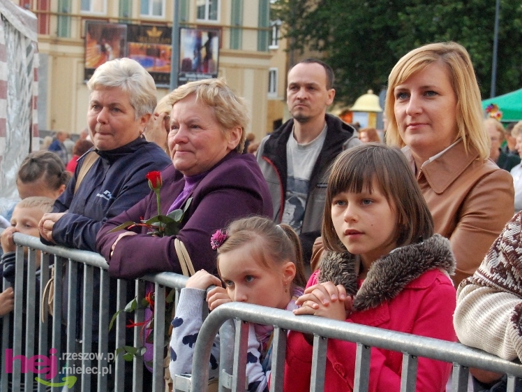 Powiatowy Festyn Rodzinny w Mielcu - część 2