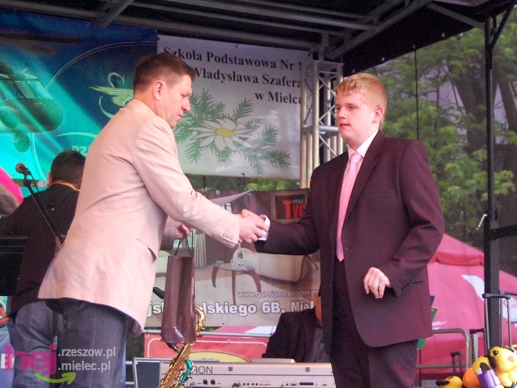 Powiatowy Festyn Rodzinny w Mielcu - część 2