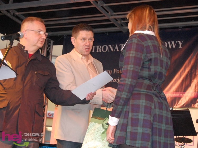 Powiatowy Festyn Rodzinny w Mielcu - część 2