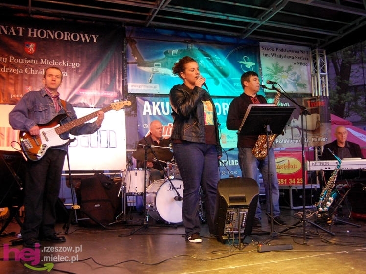 Powiatowy Festyn Rodzinny w Mielcu - część 2