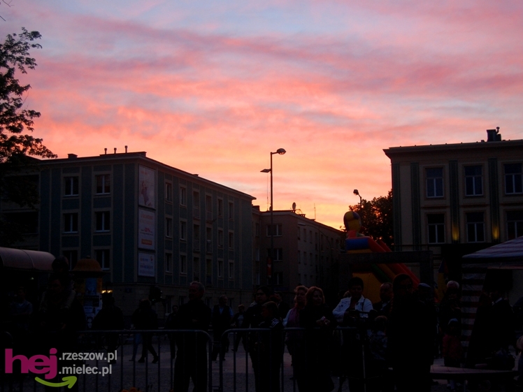 Powiatowy Festyn Rodzinny w Mielcu - część 2