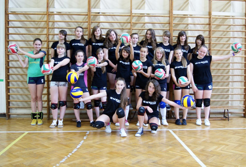 UKS ?Szóstka? Papillon rozwija skrzydła