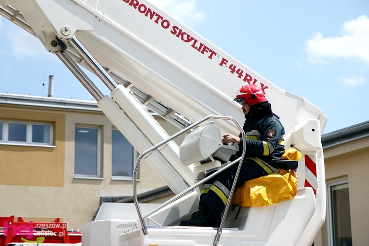 Ćwiczenia strażaków PSP w budynku OREW