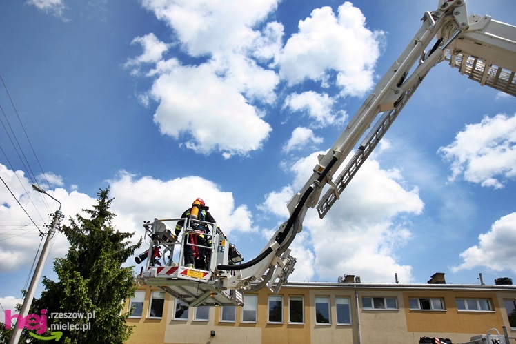 Ćwiczenia strażaków PSP w budynku OREW