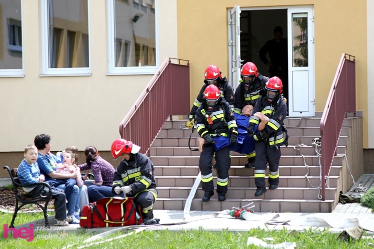 Ćwiczenia strażaków PSP w budynku OREW