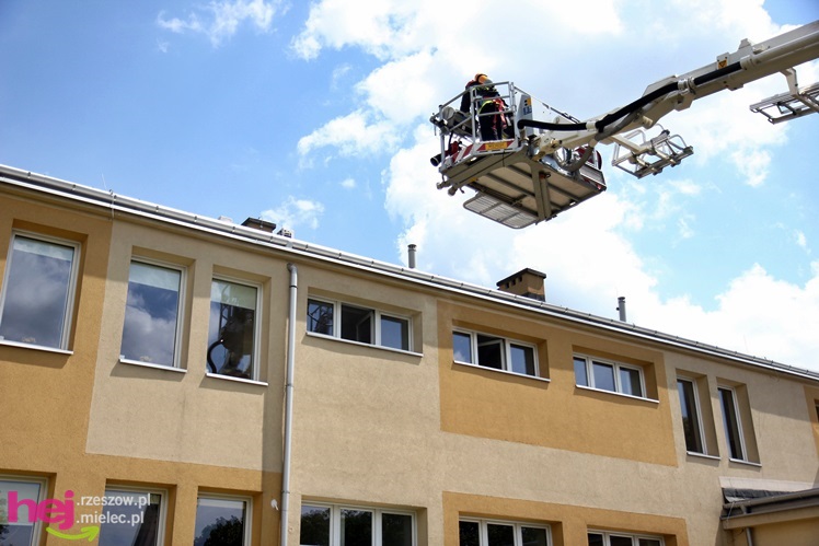 Ćwiczenia strażaków PSP w budynku OREW