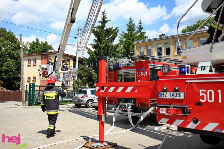 Ćwiczenia strażaków PSP w budynku OREW