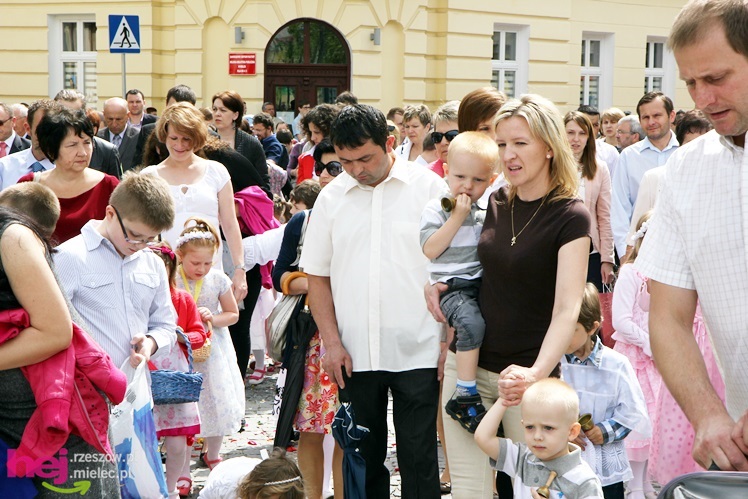Procesja Bożego Ciała ulicami starego miasta