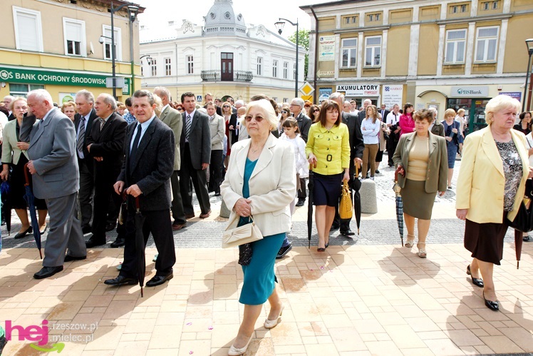 Procesja Bożego Ciała ulicami starego miasta