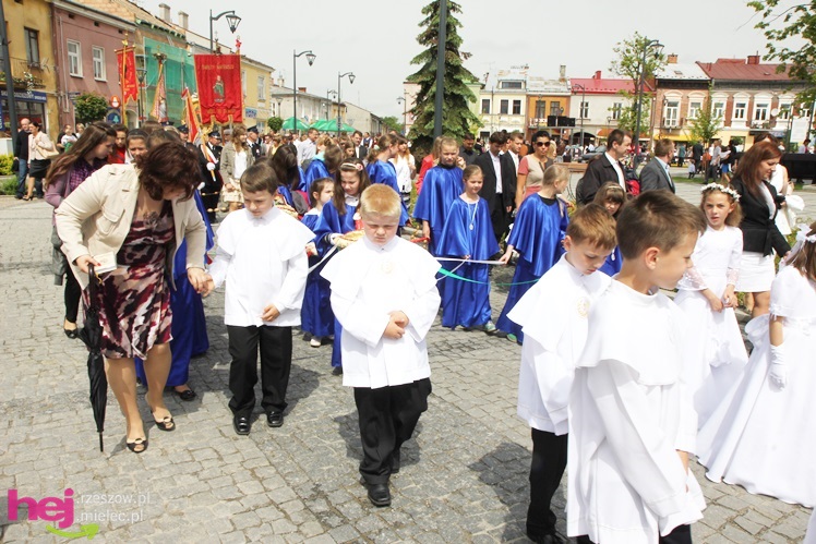 Procesja Bożego Ciała ulicami starego miasta