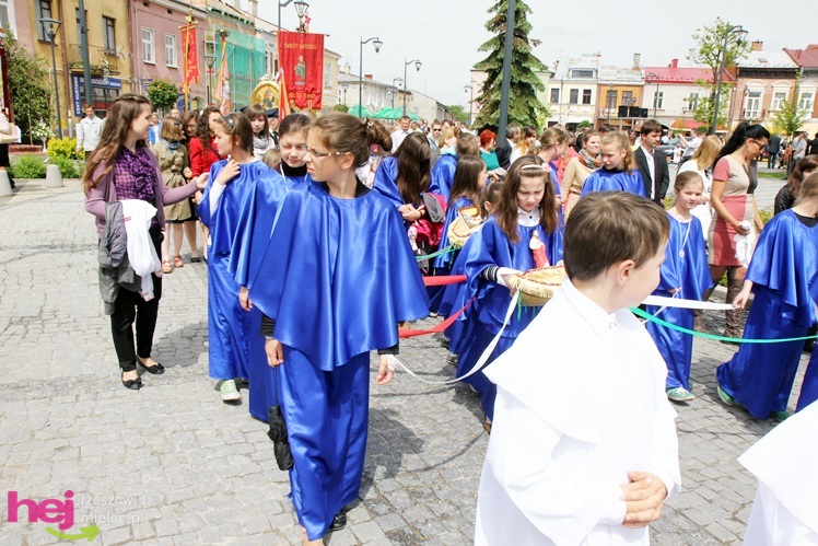 Procesja Bożego Ciała ulicami starego miasta
