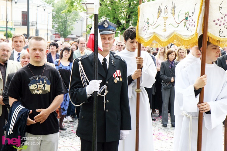 Procesja Bożego Ciała ulicami starego miasta