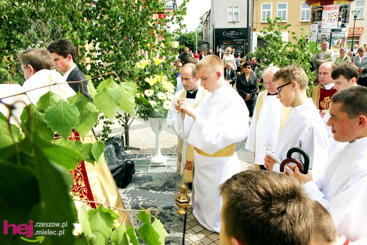 Procesja Bożego Ciała ulicami starego miasta