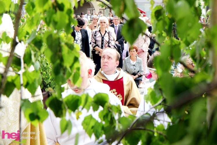 Procesja Bożego Ciała ulicami starego miasta