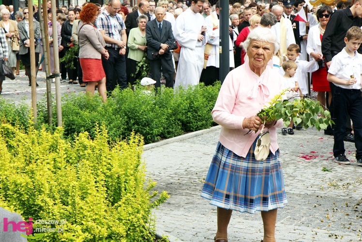 Procesja Bożego Ciała ulicami starego miasta