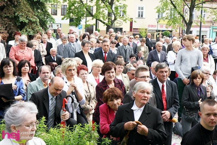 Procesja Bożego Ciała ulicami starego miasta