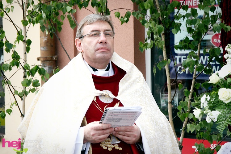 Procesja Bożego Ciała ulicami starego miasta