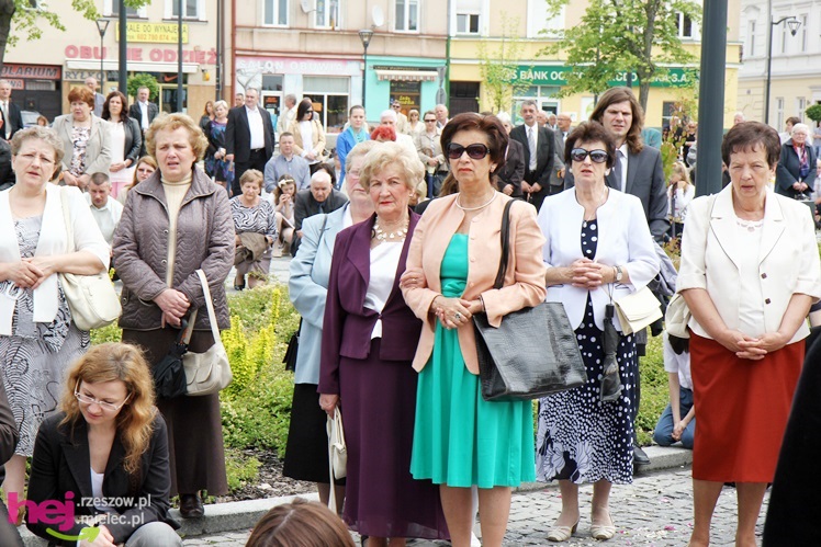 Procesja Bożego Ciała ulicami starego miasta