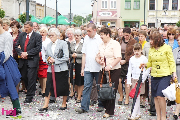 Procesja Bożego Ciała ulicami starego miasta