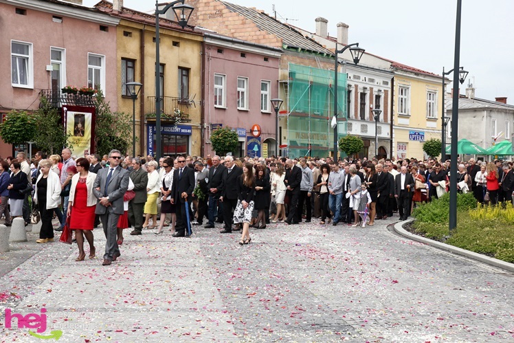 Procesja Bożego Ciała ulicami starego miasta