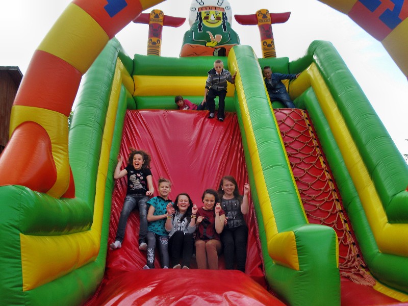 Kochamy Was całym sercem ? piknik rodzinny w Wampierzowie