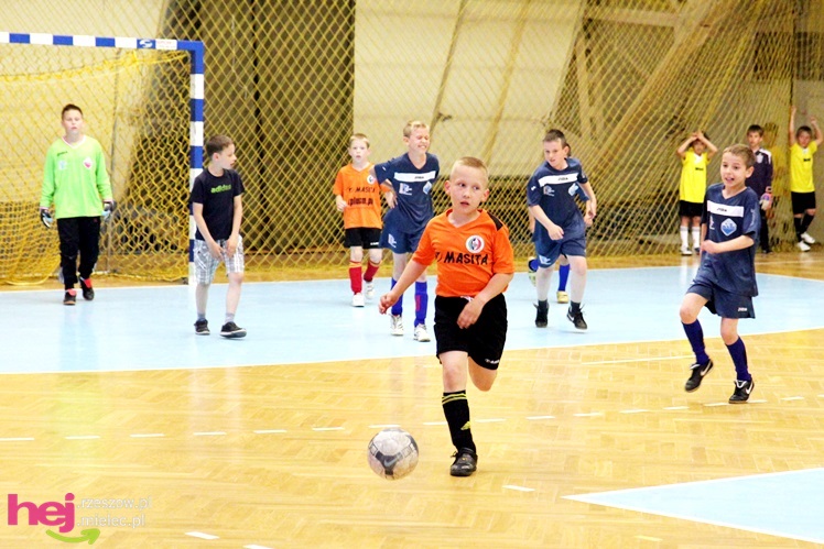 Piłkarski turniej na Dzień dziecka