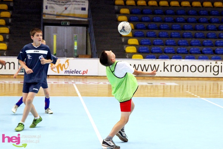 Piłkarski turniej na Dzień dziecka