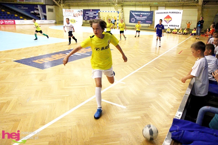 Piłkarski turniej na Dzień dziecka