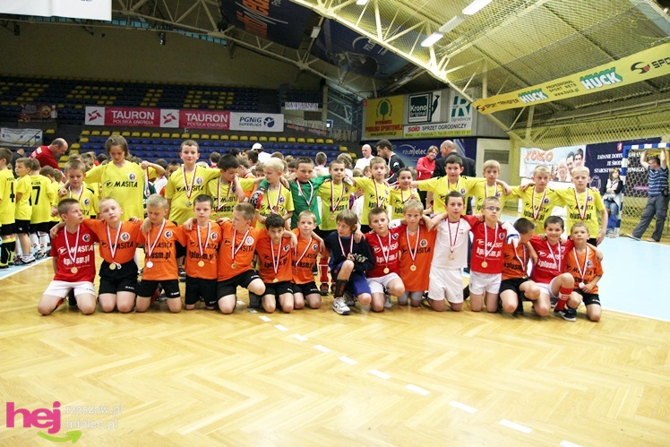 Piłkarski turniej na Dzień dziecka