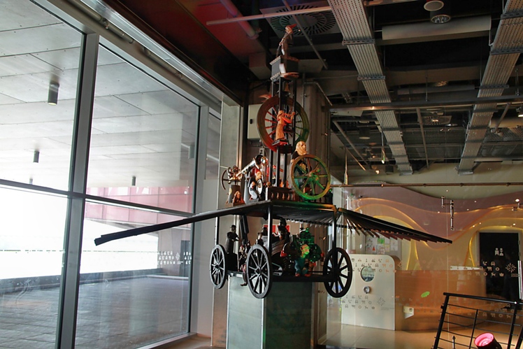 Uczniowie z Wadowic Dolnych i Izbisk na wycieczce w Warszawie