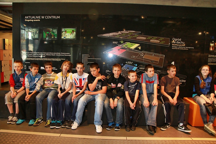 Uczniowie z Wadowic Dolnych i Izbisk na wycieczce w Warszawie