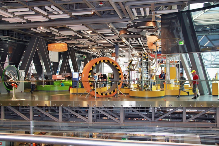 Uczniowie z Wadowic Dolnych i Izbisk na wycieczce w Warszawie