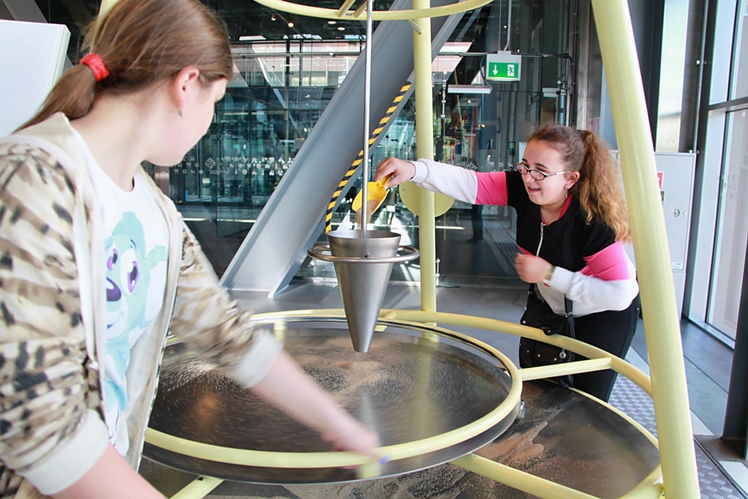 Uczniowie z Wadowic Dolnych i Izbisk na wycieczce w Warszawie