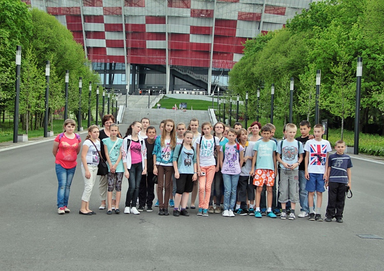 Uczniowie z Wadowic Dolnych i Izbisk na wycieczce w Warszawie