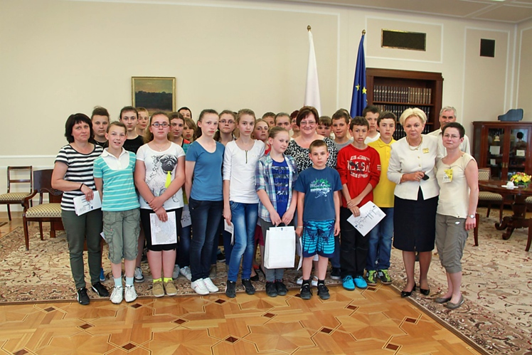 Uczniowie z Wadowic Dolnych i Izbisk na wycieczce w Warszawie