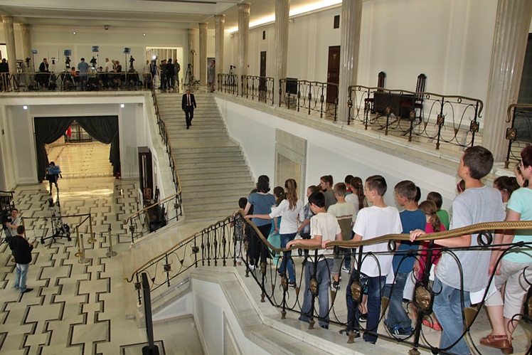 Uczniowie z Wadowic Dolnych i Izbisk na wycieczce w Warszawie