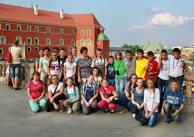 Uczniowie z Wadowic Dolnych i Izbisk na wycieczce w Warszawie