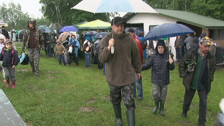 Wędkarski Dzień Dziecka: przyjechał marszałek województwa i poseł na Sejm