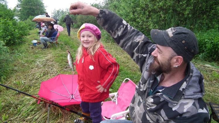 Wędkarski Dzień Dziecka: przyjechał marszałek województwa i poseł na Sejm