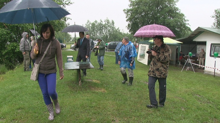 Wędkarski Dzień Dziecka: przyjechał marszałek województwa i poseł na Sejm