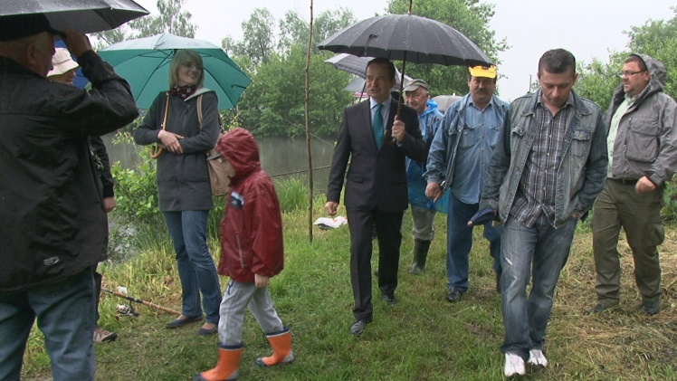 Wędkarski Dzień Dziecka: przyjechał marszałek województwa i poseł na Sejm