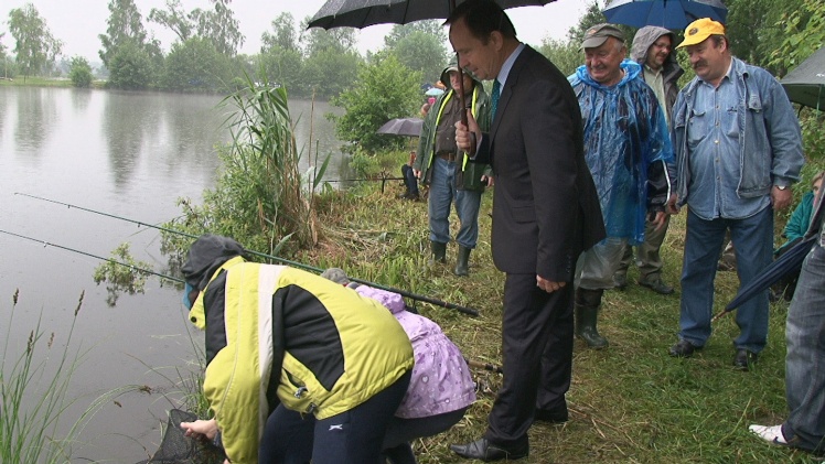 Wędkarski Dzień Dziecka: przyjechał marszałek województwa i poseł na Sejm