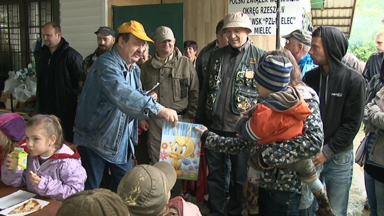 Wędkarski Dzień Dziecka: przyjechał marszałek województwa i poseł na Sejm