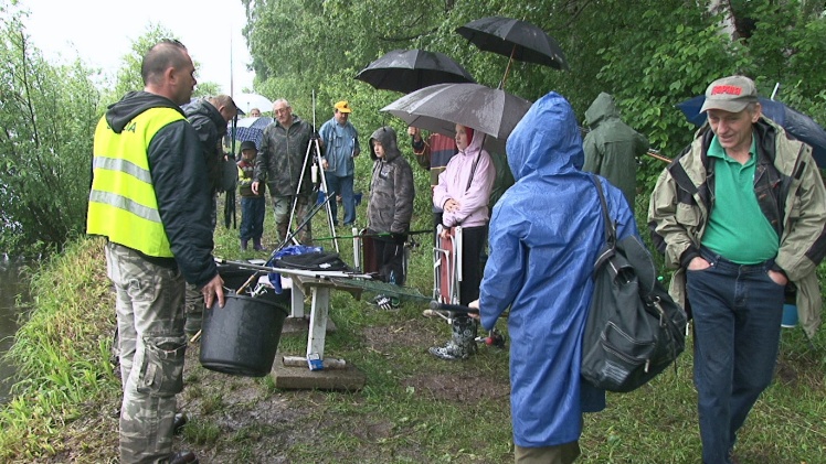 Wędkarski Dzień Dziecka: przyjechał marszałek województwa i poseł na Sejm