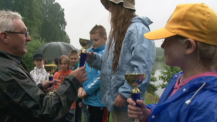 Wędkarski Dzień Dziecka: przyjechał marszałek województwa i poseł na Sejm