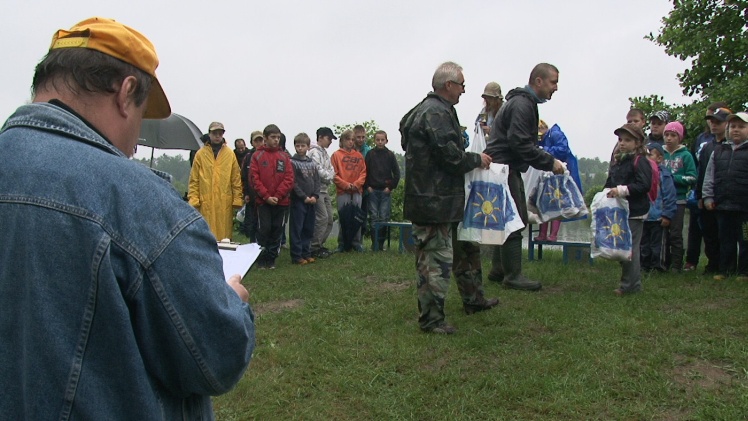 Wędkarski Dzień Dziecka: przyjechał marszałek województwa i poseł na Sejm