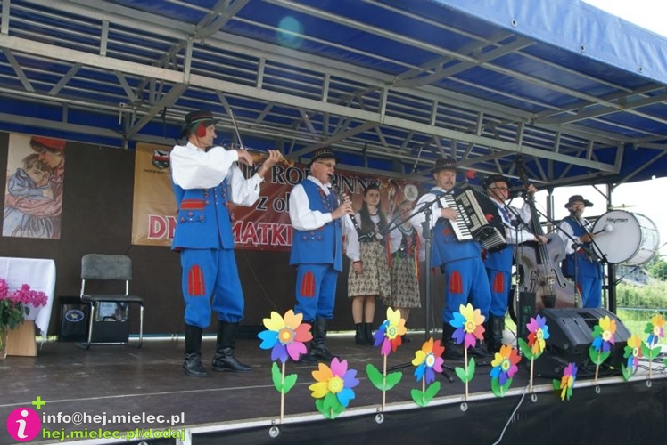 Piknik Rodzinny z okazji Dnia Matki i Dziecka pierwszy raz w Padwi Narodowej