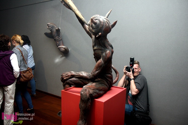 ?Bestiariusz Myśliwca? - wystawa rzeźby Marcina Myśliwca