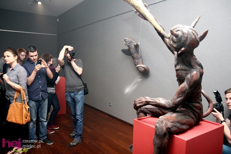 ?Bestiariusz Myśliwca? - wystawa rzeźby Marcina Myśliwca